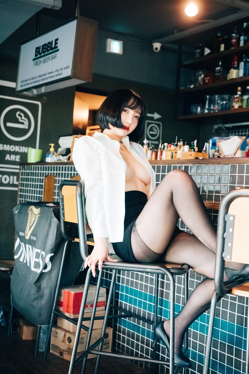 图片[2]-[Loozy] Ye Eun 손예은 - Tainted love bar [126P-1.11GB] - 呦糖社C+-呦糖社C+