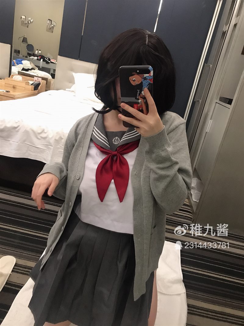 小稚九酱 - JK制服 [22P／96MB] - 呦糖社C+-呦糖社C+